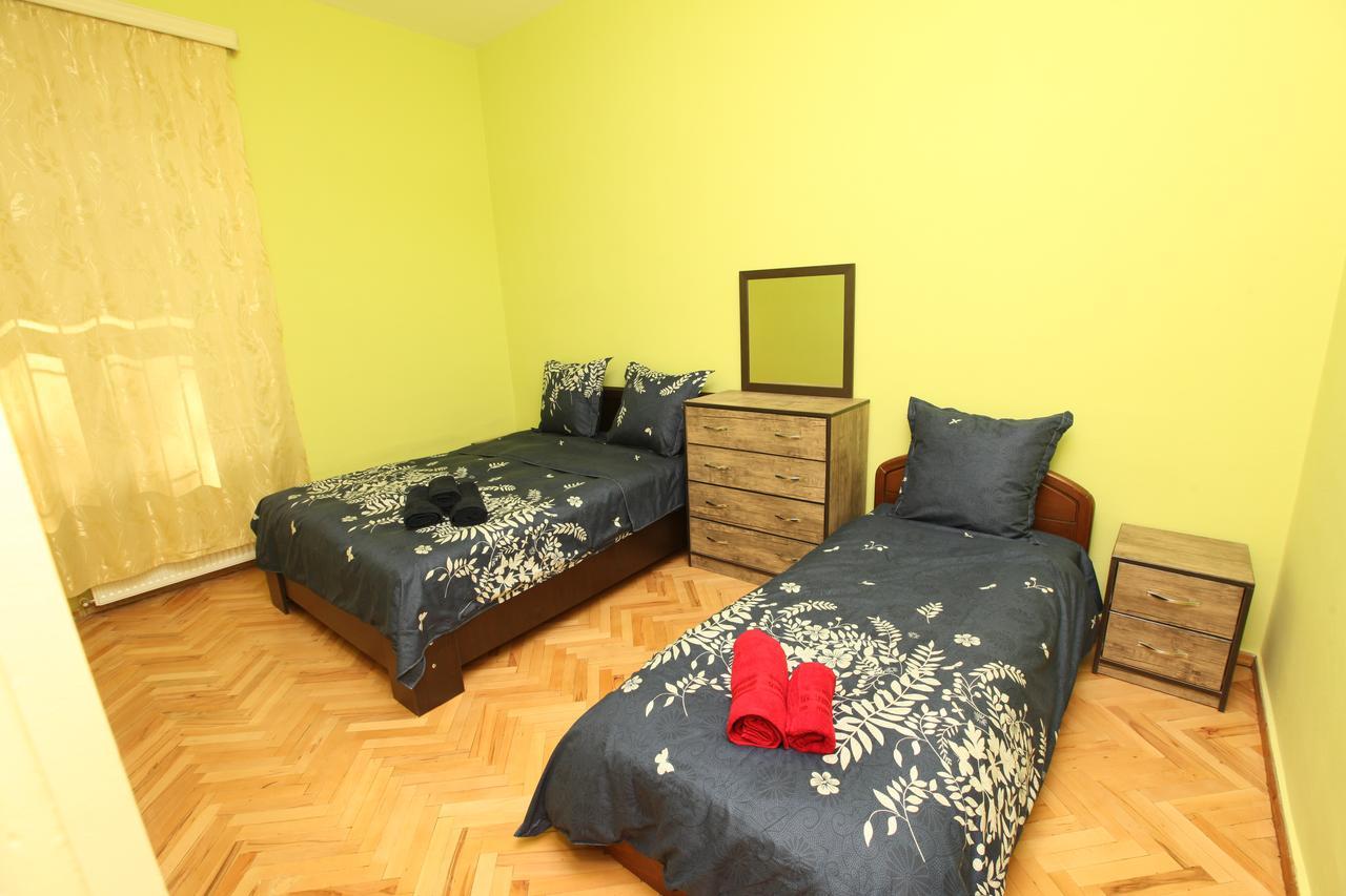 Apartment At Stalin House Tbilissi Extérieur photo