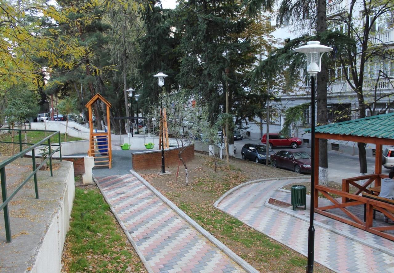 Apartment At Stalin House Tbilissi Extérieur photo